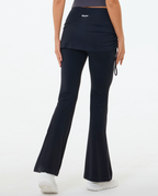 Amplify On 2-in-1 Flared Pants ➔ 全天系列 假兩件微喇叭運動長褲
