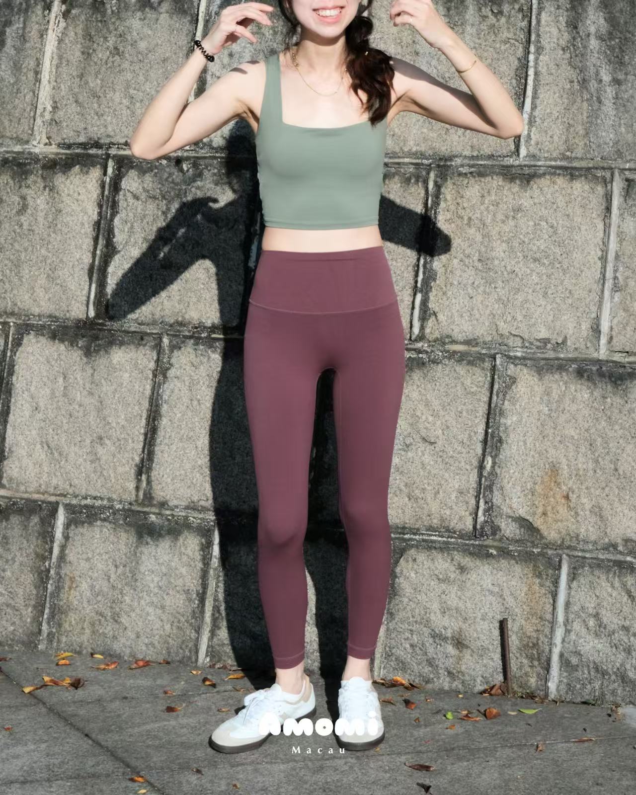 薄夏莓果 ➔ Cropped Bra Top ☓  Leggings
